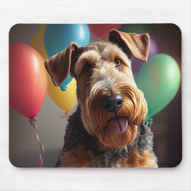 Airedale hund med tårta och ballonger musmatta (Framsidan)