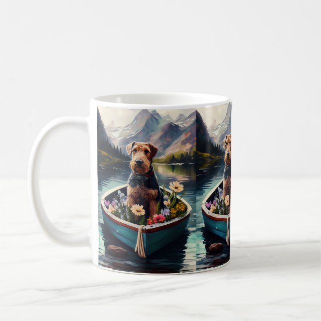 Airedale-hund på paddel: Ett naturskönt äventyr Kaffemugg (Vänster)