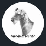 Airedale Terrier Charcol Sticker Runt Klistermärke<br><div class="desc">Vilket roligt sätt att visa upp din Airedale Terrier AKC-rasa hund än med den här hund koldesignen. Gör en underbar gåva till hundälskare på en t-shirt,  mugg,  tote,  moussat,  nyckelkedja,  magnet.</div>