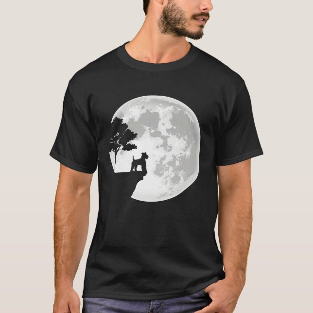 Airedale Terrier Dog Breed Moon Halloween Apparel T Shirt (Framsida)