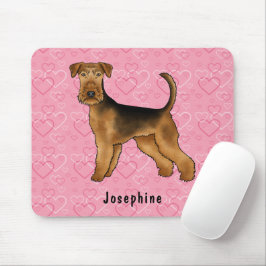 Airedale Terrier Hund med Rosa Heart Mönster Musmatta