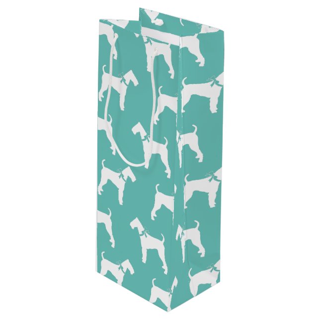 Airedale Terrier Hund Puppy (Framsidan Vinklad)