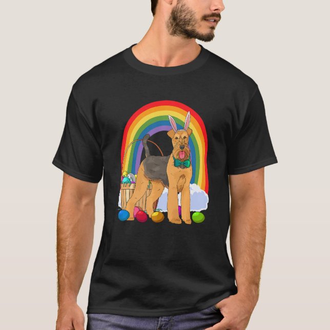 Airedale Terrier Påskägg Bunny Hund T Shirt (Framsida)