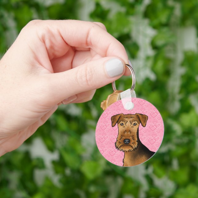 Airedale Terrier Sött Hundhuvud På Rosa Hjärtan Nyckelring (Hand)