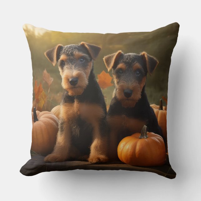 Airedale Valp Höstglädje Pumpa Kudde (Framsida)