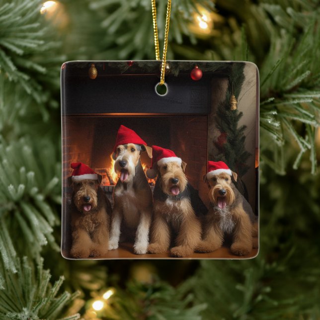 Airedale vid brasan jul julgransprydnad keramik (Träd)