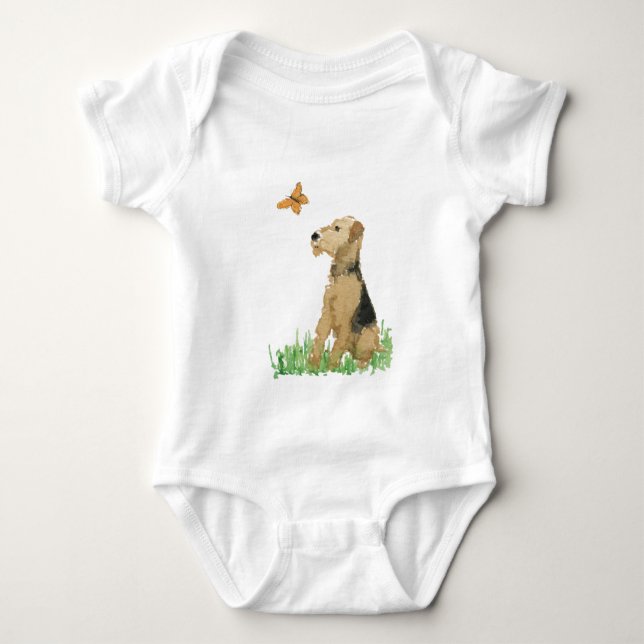 AiredaleTerrier & fjäril Tee Shirt (Framsida)