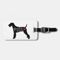 AiredaleTerrier med hjärtahund avelnkärlek