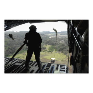 Airman ser en träningslapp fototryck