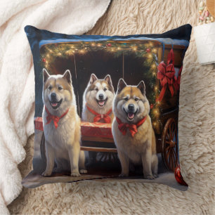 Akita Snowy Sleigh Ride Juldekan Kudde