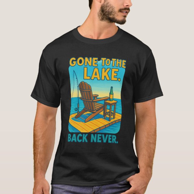 🌲 Åkt till sjön. Kommer aldrig tillbaka. T Shirt (Framsida)