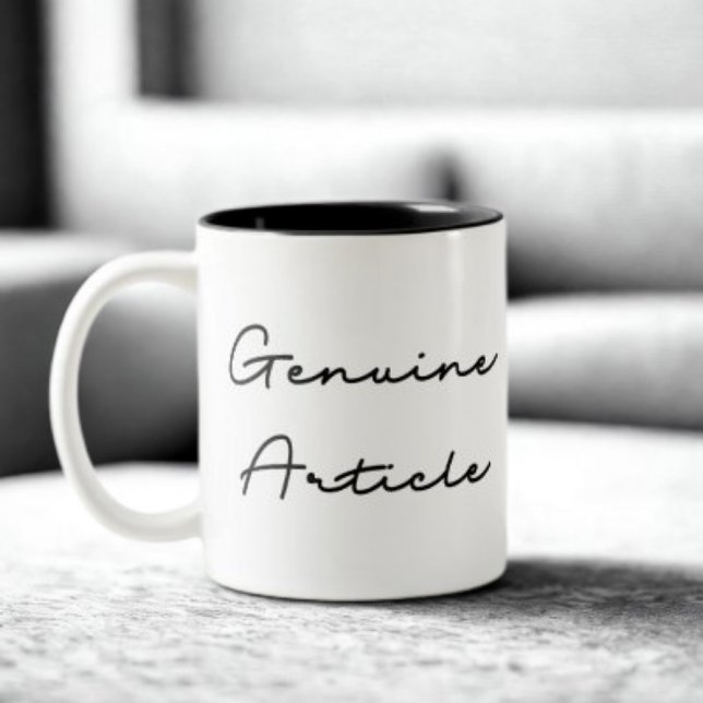 Äkta Artikel Offert Två-Tonad Mugg (Skapare uppladdad)