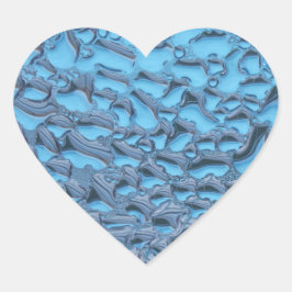 Äkta regndroppar på blått glas hjärtformat klistermärke
