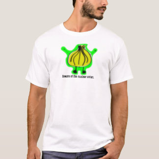 Akta sig av den kärn- onion.en t-shirt