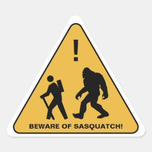Akta sig av Sasquatch! Personlig Triangelformat Klistermärke