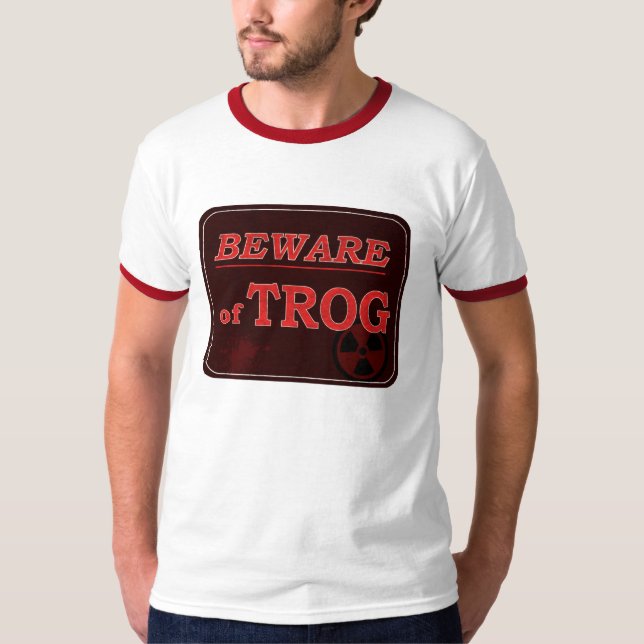 Akta sig av Trog undertecknar T-shirt (Framsida)