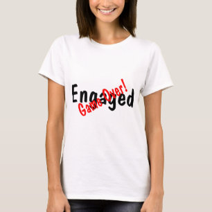 Aktiverat spel över t-shirt