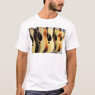 Akustiska gitarrer t shirt