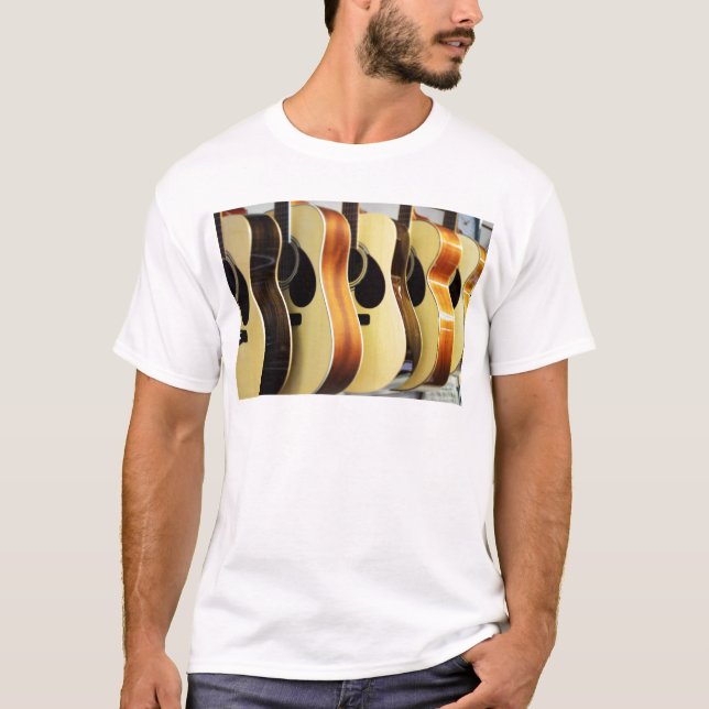 Akustiska gitarrer t shirt (Framsida)
