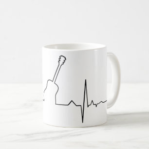 Akustiskt gitarrhjärtslag kaffemugg