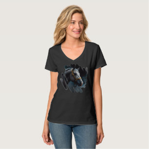 Akut blå häst i rök och dimma t shirt