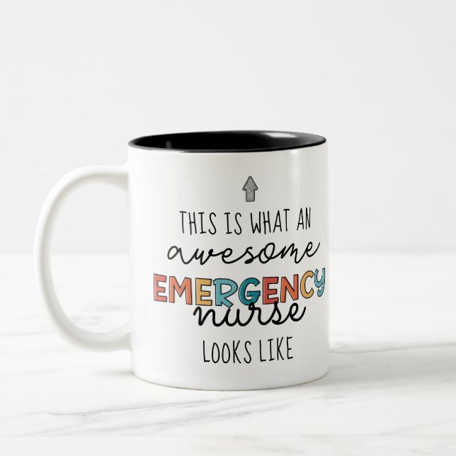Akut Nurse Funny Fantastisk ER Nurse Gifts Två-Tonad Mugg (Vänster)