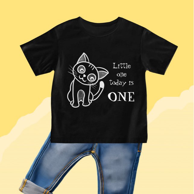 Akut vit katt t shirt (Skapare uppladdad)
