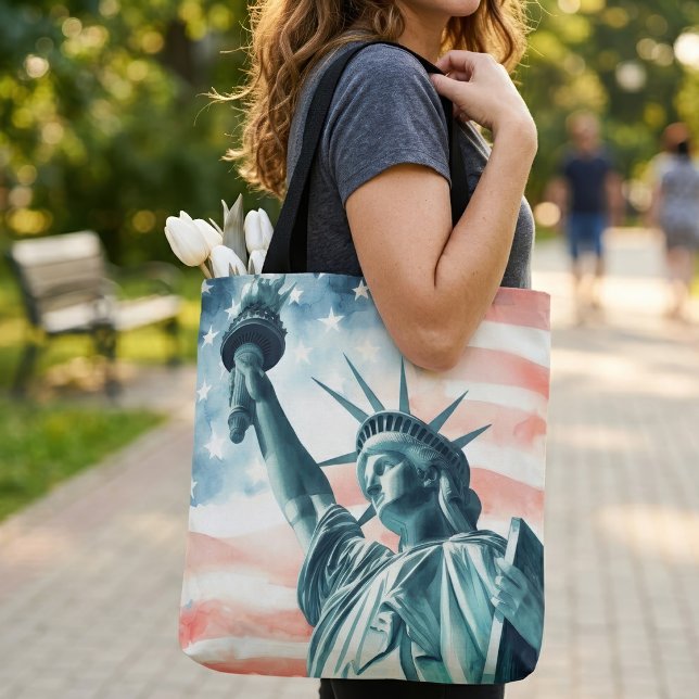 Akvarell Frihetsgudinnan med amerikansk flagga Tygkasse (Watercolor Statue of Liberty with American flag. Tote Bag)
