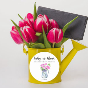 Akvarell kanna med blommor - bebis i knopp runt klistermärke