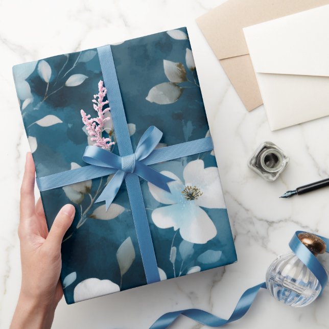 Akvarell Mjuk Blå Blomma Vit Blommig Mönster Presentpapper (Gifting)