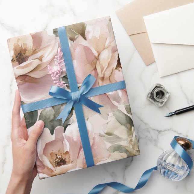 Akvarell Mjuk Rosa Ros Beige Blommönster Presentpapper (Gifting)