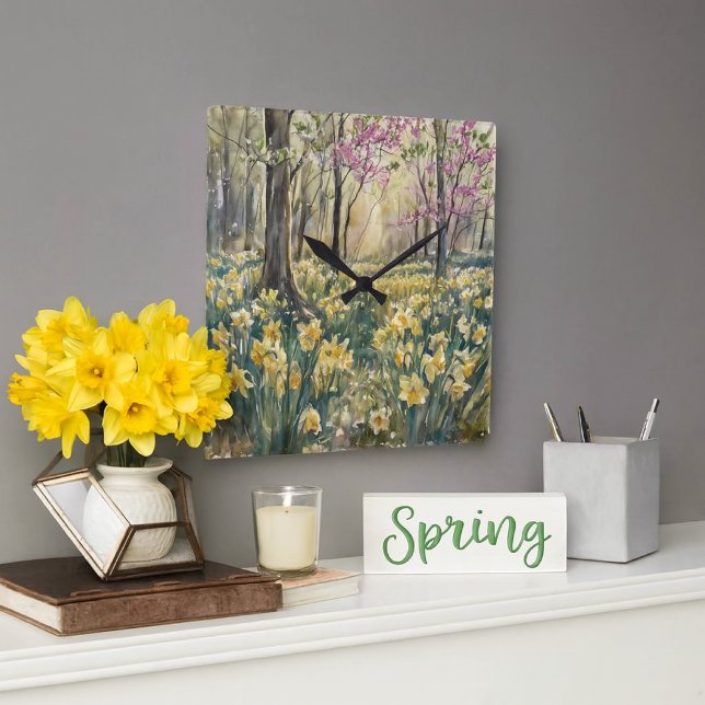 Akvarell Skogs Narcisser Blommor  Fyrkantig Klocka (Springtime forest wall clock with daffodils and blossoms artful charm for seasonal home refresh.)