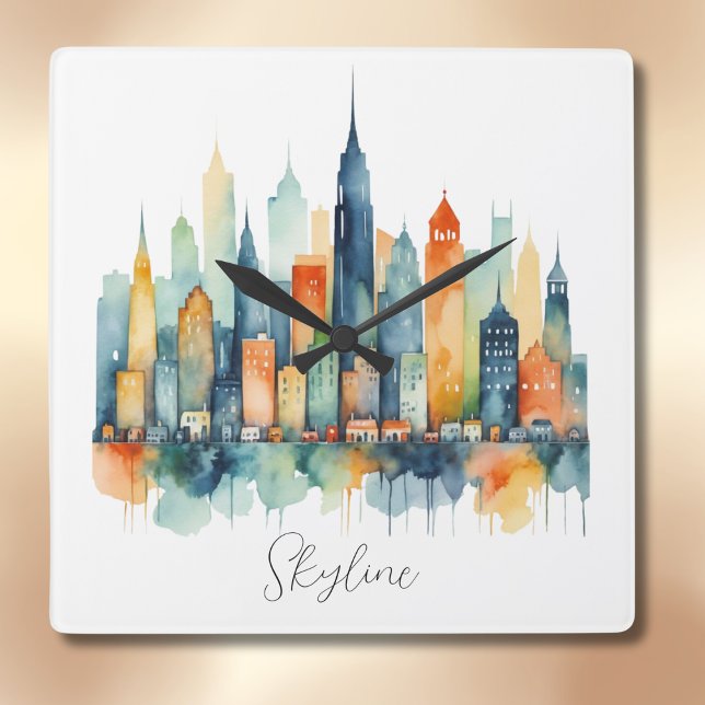 Akvarell Stadssilhuett Modern Cool Urban Grafik Fyrkantig Klocka (A wall clock with city skyline picture in a watercolor style, with customizable script text)
