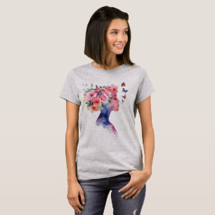 Akvarellblommig kvinnoporträtt med rosor och fjär t shirt