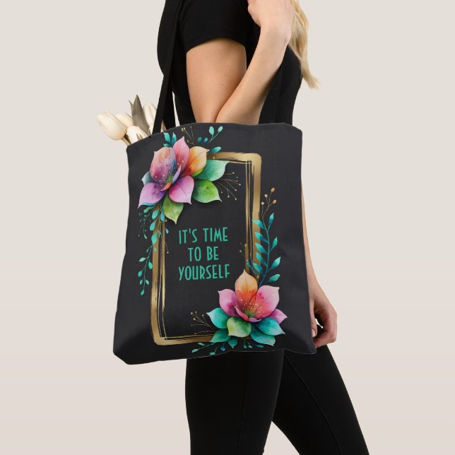 Akvarellblommor - Guldram 34 + din text Tygkasse (Närbild)