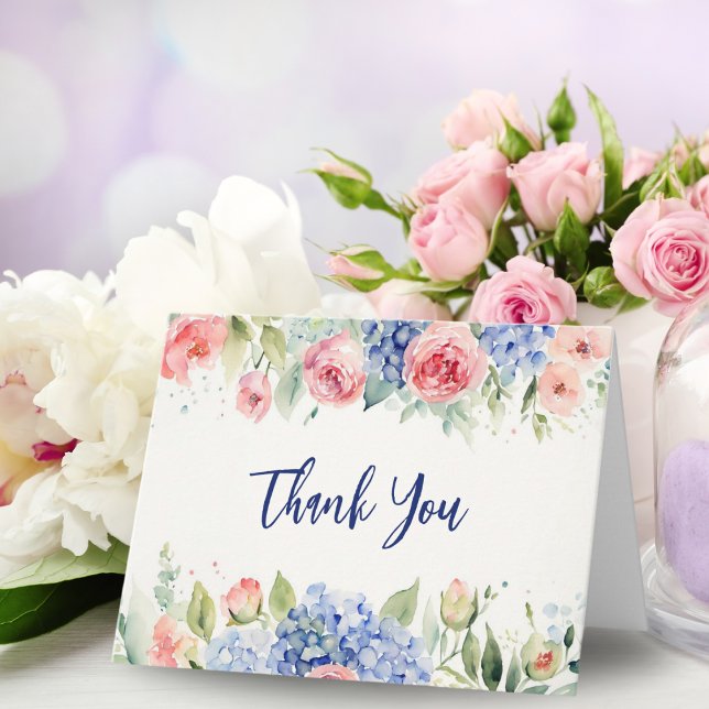 Akvarellrosor och hortensia tack kort (Blend of hand-painted art and digital enhancements, perfect for flower lovers.)