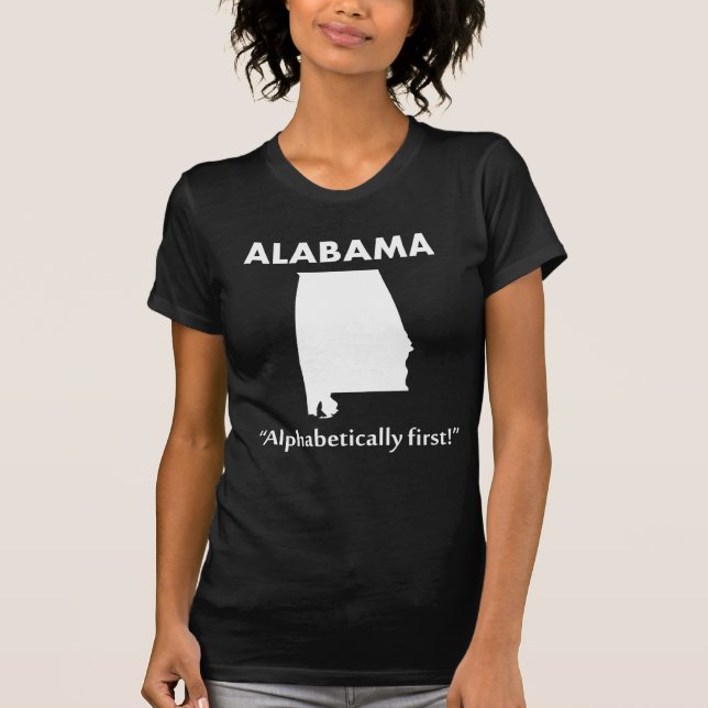 Alabama - Alfabetiskt Först! Tee (Framsida)