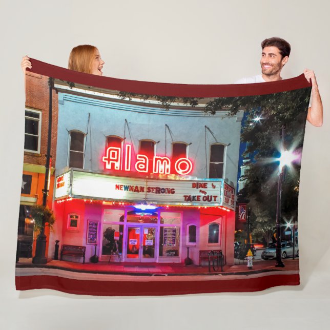 ALAMO Fleece Blanket (På plats)