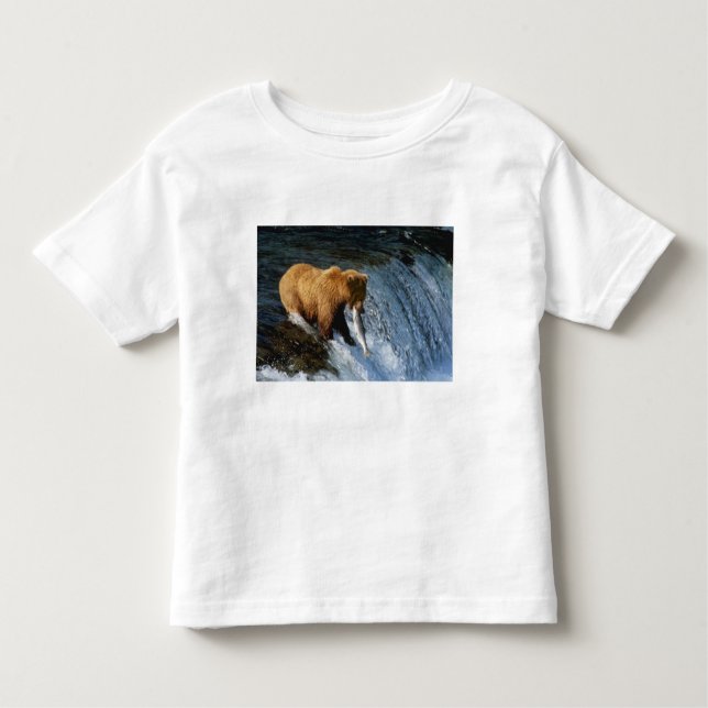 Alaska Brown Bear Catching Salmon vid Brooks Tee (Framsida)