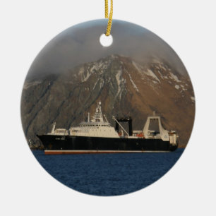 Alaska hav, fabriksTrawler i Alaska Julgransprydnad Keramik