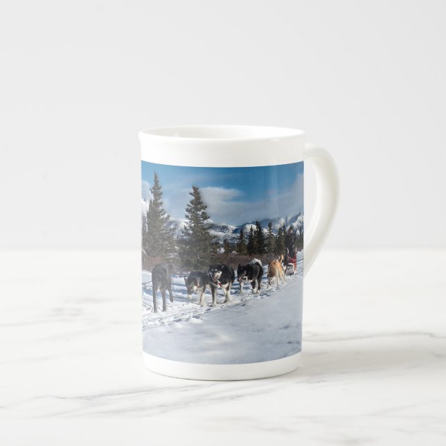 Alaska Husky Hund Sled Tävling Benporslin Mugg (Framsida höger)