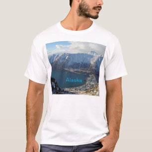 Alaska Mountain Range och City nedanför T Shirt