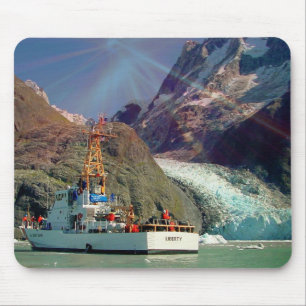 Alaska Mountain View med Boat Musmatta