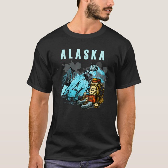Alaska Mountains and Hikers Tourism vacation outfi T Shirt (Framsida)