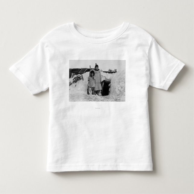 Alaskabo eskimåer utanför deras hem fotograferar t shirt (Framsida)