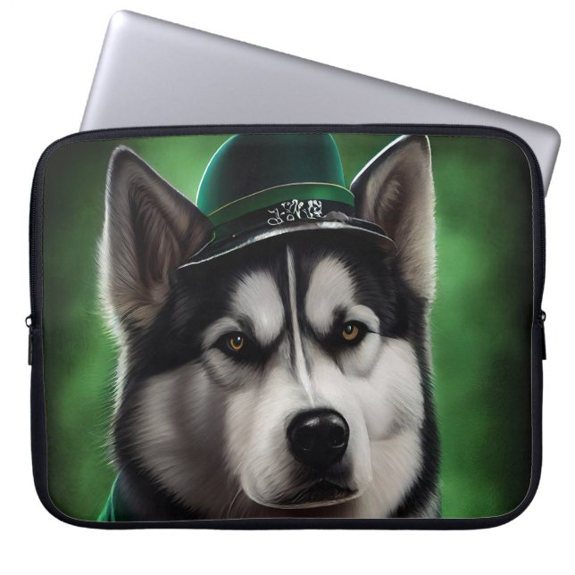 Alaskan Malamute hund i St. Patrick's Day dräkt Laptop Fodral (Framsidan)