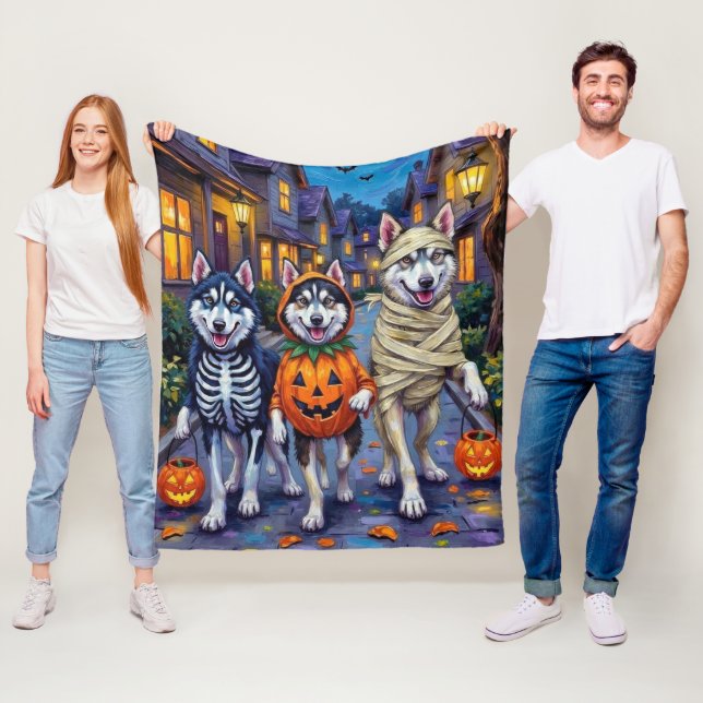 Alaskan Malamute Hundar Trick-or-Treating Hallowee Fleecefilt (På plats)