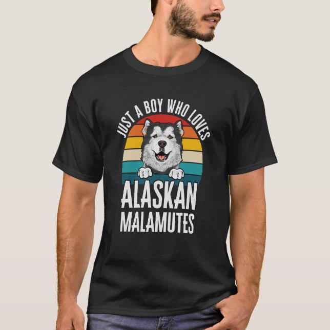 Alaskan Malamute Just A Boy Who Loves Alaskan Mala T Shirt (Framsida)