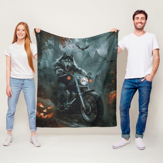 Alaskan Malamute Kör Motorcykel Halloween Skräckin Fleecefilt (På plats)