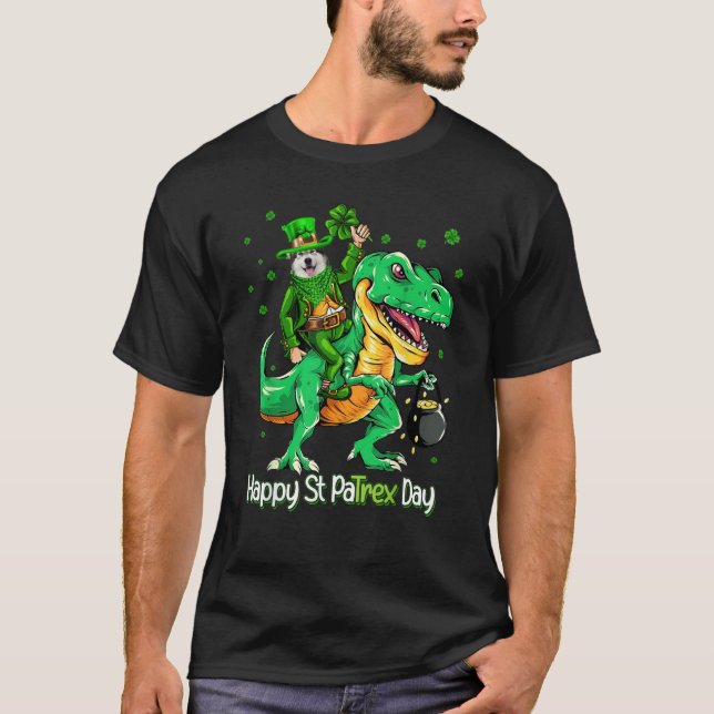 Alaskan Malamute Riding Dinosaur Patricks Day Sham T Shirt (Framsida)